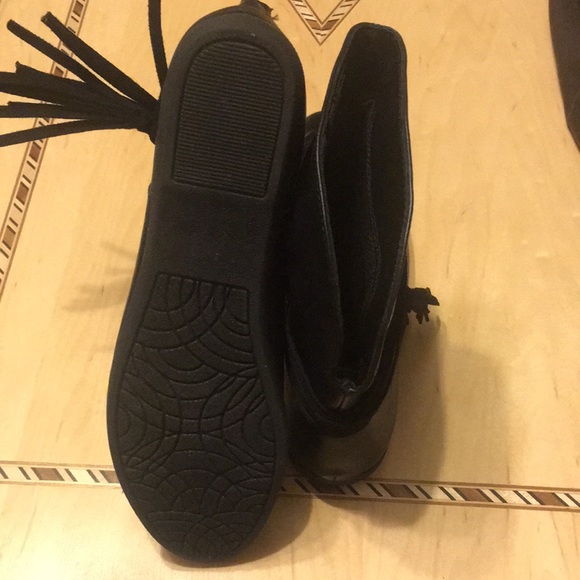 New Women’s Kohl’s Booties SOSKates 6M - Picture 6 of 10